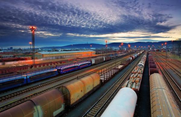 新能源汽车铁路运输政策解读